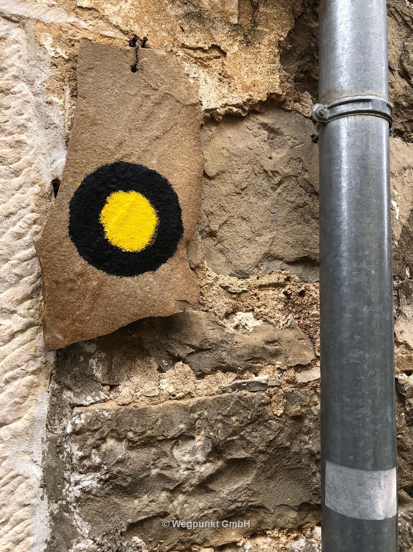 Leuchtendes Logo eines Malers